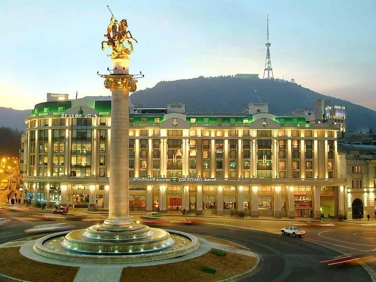 Nutsa'S Apartment In Old Tbilisi ภายนอก รูปภาพ